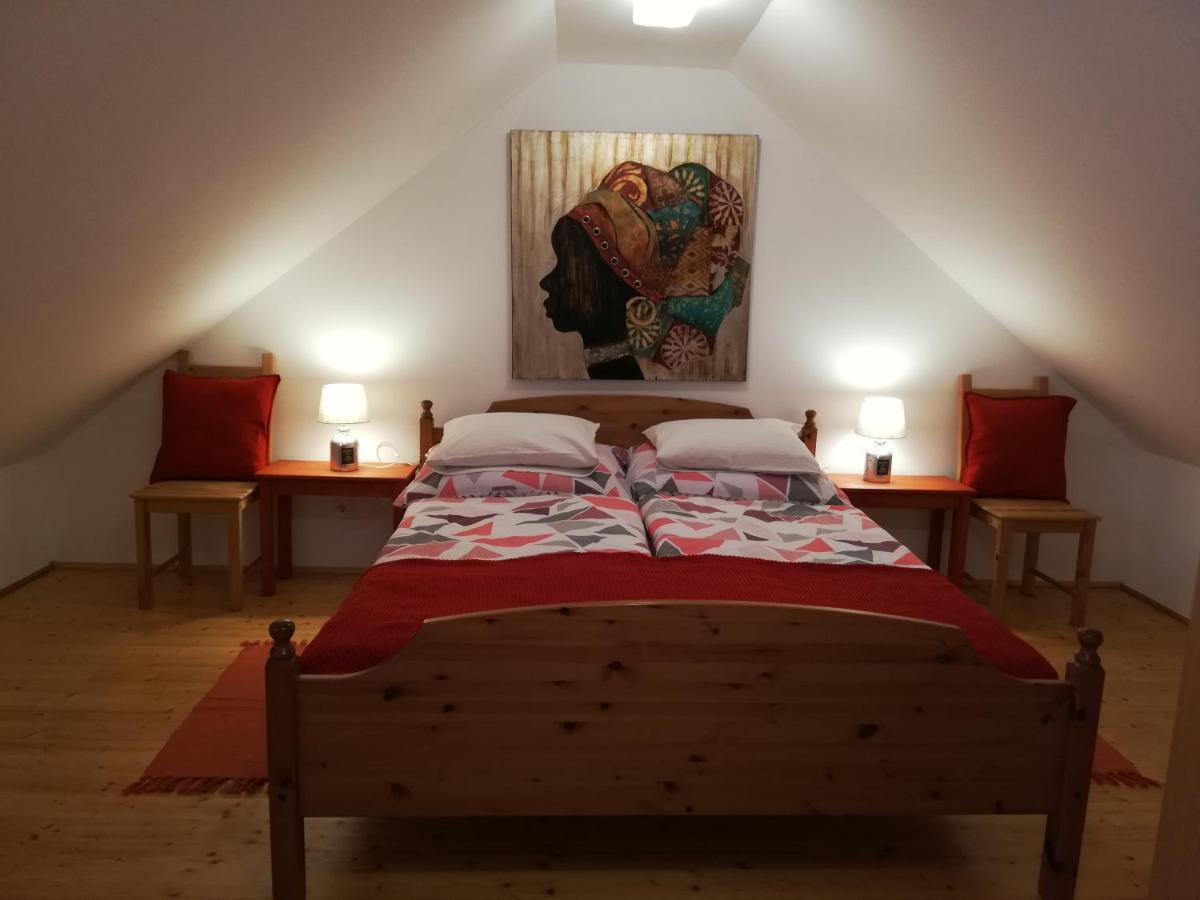 Liliomfa Apartman Appartement Szigliget Buitenkant foto