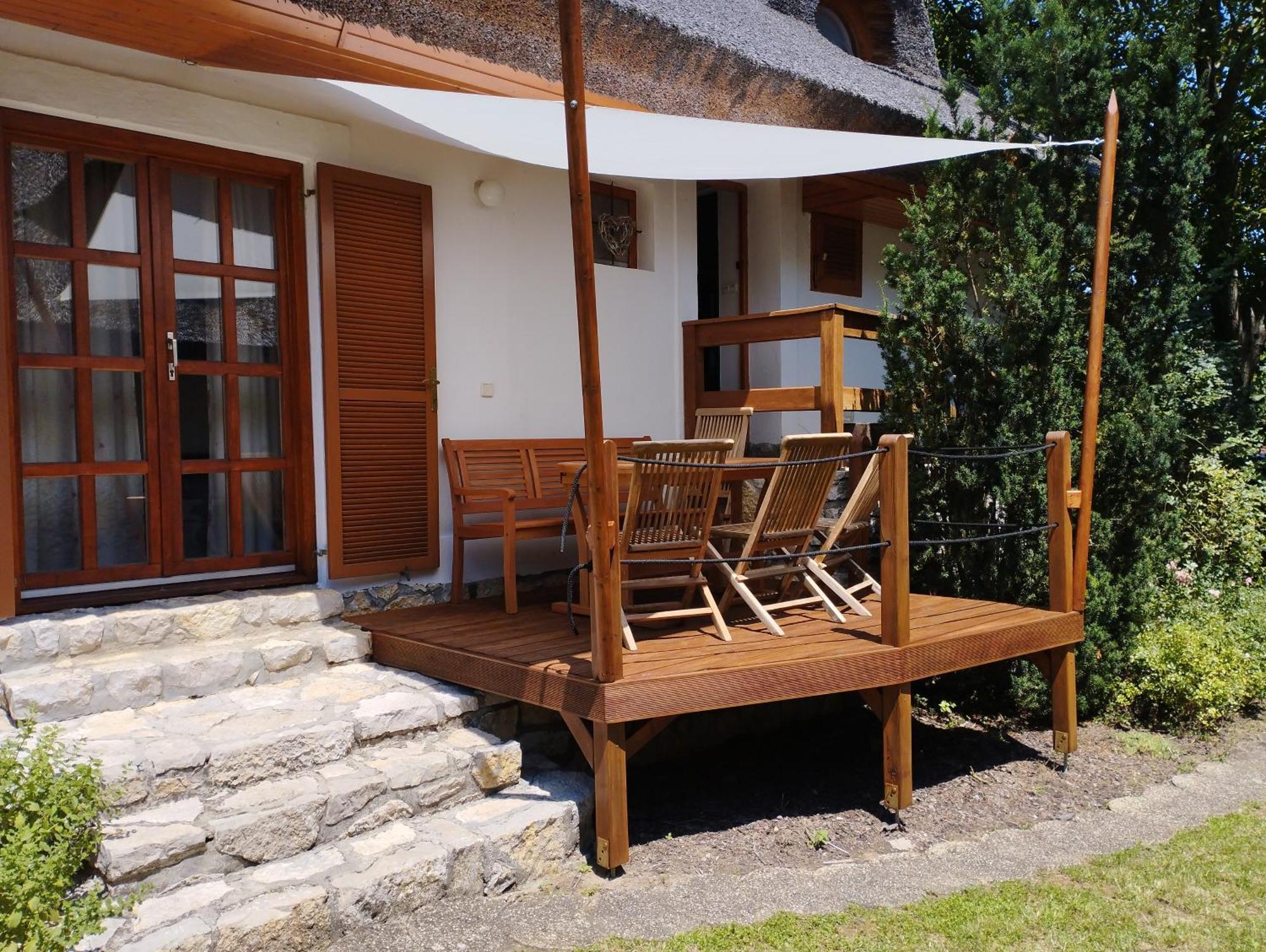 Liliomfa Apartman Appartement Szigliget Buitenkant foto